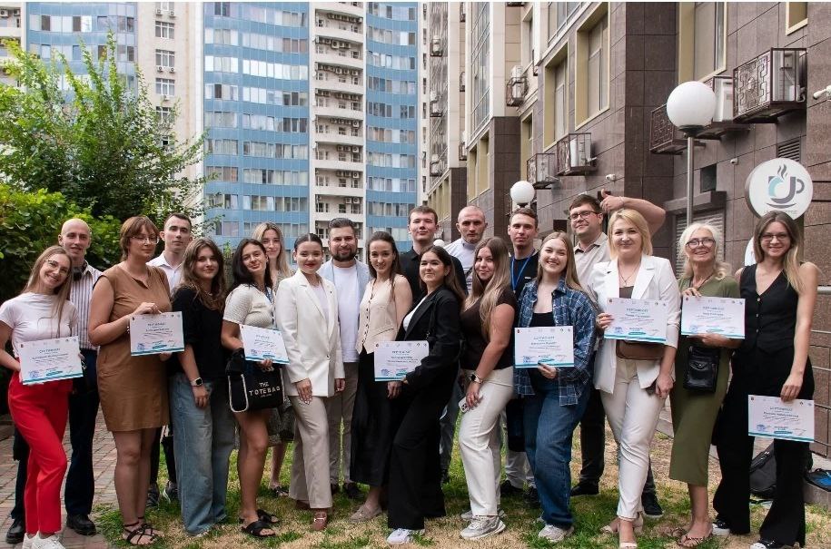 Наша команда взяла участь у грантовій школі «МолодьДІЄ: G-LAB»